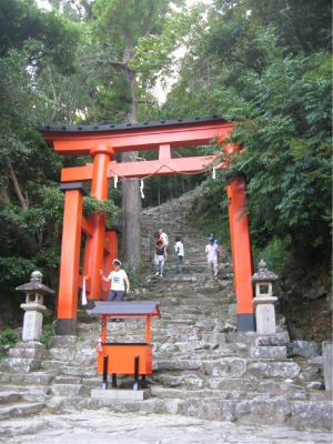 神倉神社ごとびき岩